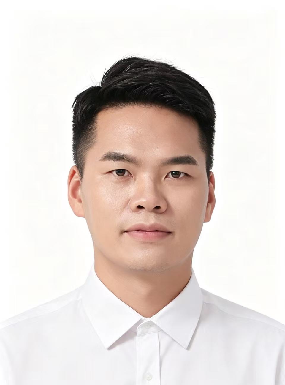 黄锦平教练照片